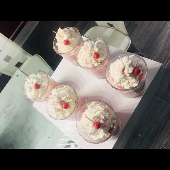 Adorable candles for sale. Handmade soy. - Picture 2 of 3